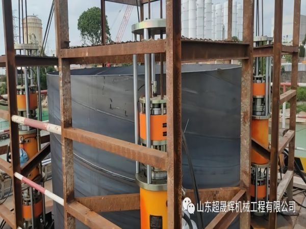 中山西環A段永寧互通深水冷凝池樁基護筒下放工程